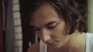 Petra Vartapetján topless - Feketerigó (2015) erotic episode