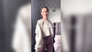 Bare dance Buss it contest railing switch sides cowgirl