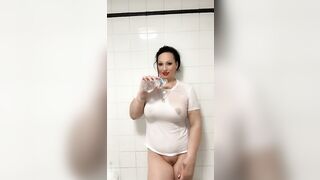 Moist t-t-shirt competition, do you think I would win?