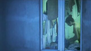Malgorzata Neumann, Anna Bielecka naked - Korytarz (2004) lusty & peeping scenes