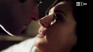 Stella Egitto naked - Gli anni spezzati s01e02e04 (2014) nude sex episode