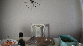 Bare Dame  in the kitchen