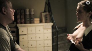 Valerie Stoll nude - Eldorado KaDeWe s01e01 (2021) sexy episode