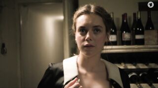 Valerie Stoll nude - Eldorado KaDeWe s01e01 (2021) sexy episode