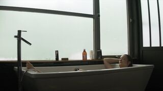 Isabelle Caillat sexy - Hors Saison s01e04 (2022) hot short episode