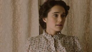 Júlia Mentes nude, etc - Ida regénye (2022) topless hot scene