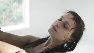 Mala Emde sexy, Maryam Zaree nude - Aus meiner Haut (2022) hot scenes