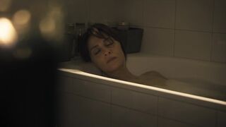 Nudity Bathtub Scene with Paola Cortellesi nude - Petra s01e03 (2020)