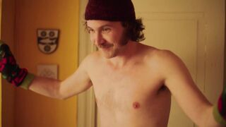 Amy Deasismont topless - Gösta s01e06 (2019)