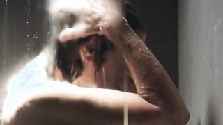 Beatriz Spelzini, Flor Antonucci nude - Anomalia (2019)