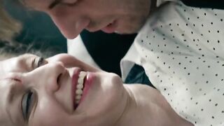 Erika Marozsan, Kata Peto nude - Parasites in Paradise (2018) lusty episodes