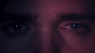 Júlia Molins naked - I Never (2018) sex scene | voyeurism