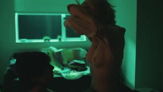 Porn Movie Shooting with Silvia Santamaría sex, Tatiana Ariza nude, etc - El man del porno (2018)