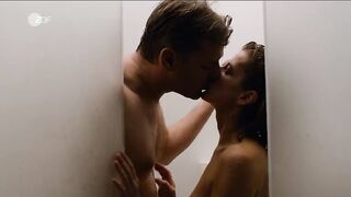 Bernadette Heerwagen hot, Judith Rosmair sexy - München Mord s01e06 (2017) hot episodes