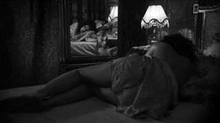 Dorka Gryllus nude sex - A hentes, a kurva és a félszemü (2017) kinky scenes