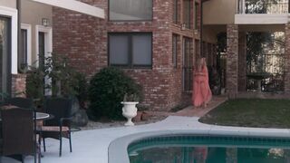 Anna Margaret Hollyman sexy - Dogsbody (2016)