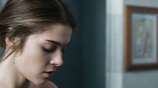 Barbara Ramella - Slam Tutto per una ragazza (2016) nudity episode