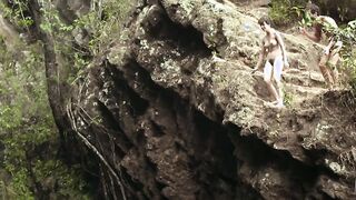 Bruna Martini, Larissa Sarmento naked - De repente  (2016) full frontal scene