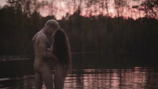 Jarah Maria Anders, Kristina Kostiv naked - DeXit Der nächste Flüchtling bist du (2016)