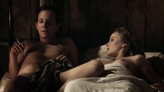 GERMAN NUDE SCENE TV SHOW - Emilia Schüle nackte, Anne Werner nude, Sonja Gerhardt nude - Ku'damm 56 s01e01-03 (2016)