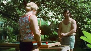 Y Sa Lo naked - Ich dachte, ich wär tot (1973) Classic Nude