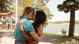 Mersiha Husagic, Xenia Assenza - Inga Lindström s20e03 (2023) HD 1080p