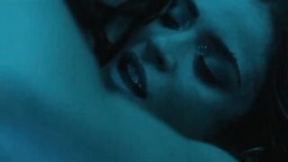 Madison Pettis sexy, Luna Blaise hot - Deltopia (2023)