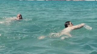 Daphné Patakia nude - Sur la branche (2023)