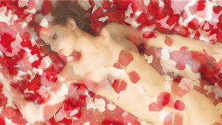 Topless Art ❣️ Kisse and Rose