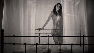 Nudity Art Videoshoot ☉ Vintage Lady