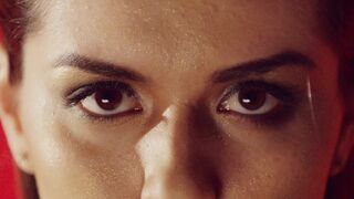 Topless Art Lady Footage ❣️ Gold, bliss and colors