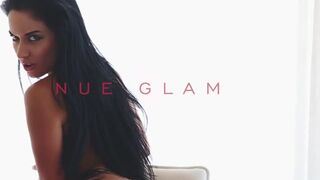 Short Nude ☉ Erotic on Music