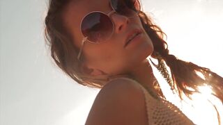 Naked Art Footage ❣️ Gold Sand and Lady