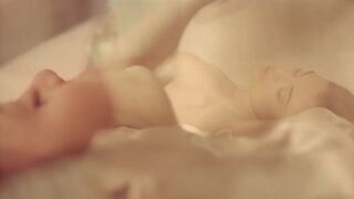 Nudity on Stage ❥ Erotic on Bed