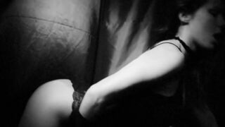 Topless Art Shooting ☉ Fetish Black