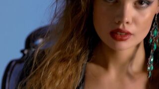 Nudity on Stage ❤️ Topless Model