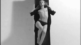 Topless on Stage Story ❥ Black & White