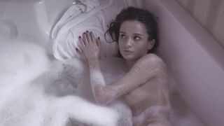 Nudity Lady on BathRoom ☉ Foam Stage