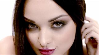 Art Naked Videoshoot ❥  Chilly Lady