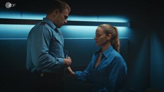 Cheyenne Pahde sexy - Blutige Anfänger s05e04 (2024)