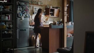 Hot Bathtub scene Kathi Wolf, Lena Klenke sexy - 2 Minuten - der Test s02e03e06 (2024)