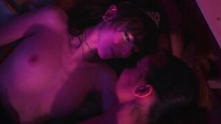 Lesbian Scene Léonie Dahan-Lamort topless - Nudes s01e05 (2024)