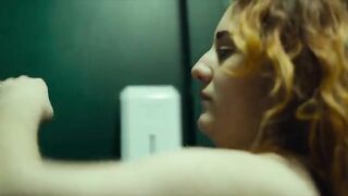 Maryne Cayon nude - Tant que je marcherai (2024)