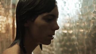 Vicky Luengo nude - Red Queen (Reina Roja) s01e05 (2024)
