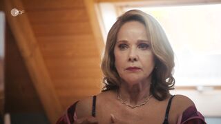 Ann-Kathrin Kramer hot - Mona _ Marie 2 - Ein etwas anderer Geburtstag (2023) sexy movie scene