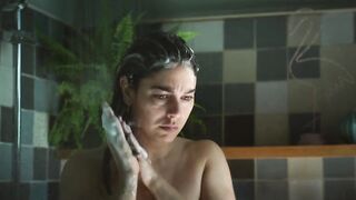 Blanca Suárez sexy - Me he hecho viral (2023)