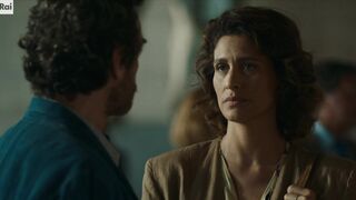 Short Sex Scene Giulia Bevilacqua nude - L'estate fredda (2023)