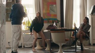 Anna Smołowik, Zofia Stafiej, Ina Sobala, Sonia Bohosiewicz - Rodzina na Maxa s01e10-13 (2023)