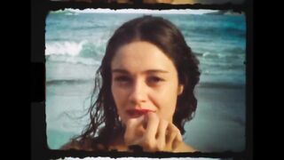 Sophie Charlotte, Elen Clarice topless - Meu Nome é Gal (2023)