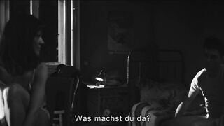 Olivia Ross hot - Die Theorie von Allem (2023) | Sex movie scene